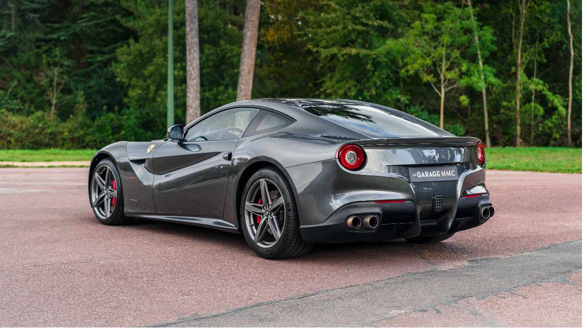 Ferrari F12 BERLINETTA